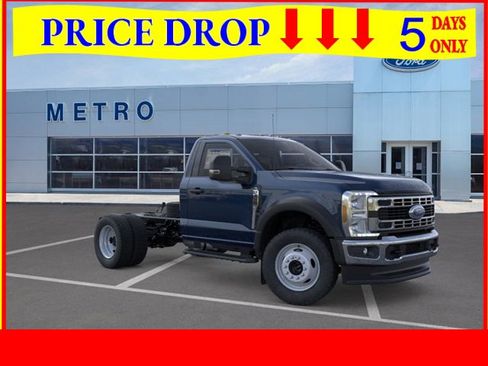 New 2025 Ford F450 XL w/ XL Chrome Package image 1
