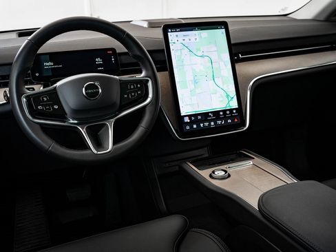 Used 2025 Volvo EX90 Plus image 4