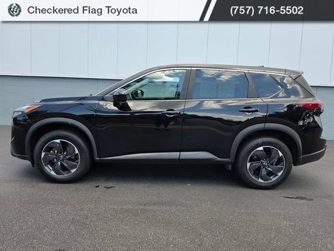 Used 2026 Nissan Rogue SV AWD/4WD image 2