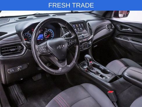 Used 2022 Chevrolet Equinox RS image 2