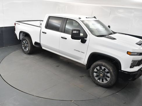 New 2026 Chevrolet Silverado 2500 Custom w/ Custom Value Package AWD/4WD image 22