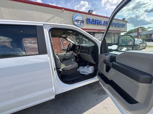 Used 2021 Ford F250 XL w/ Power Equipment Group RWD image 30