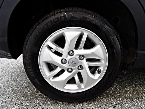 Used 2021 Hyundai Venue SE w/ Cargo Package FWD image 20