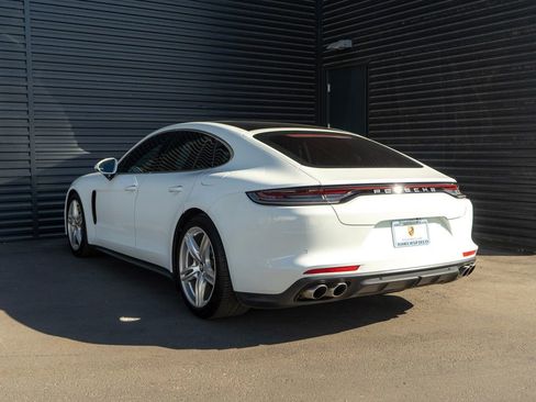 Used 2022 Porsche Panamera 4S image 3