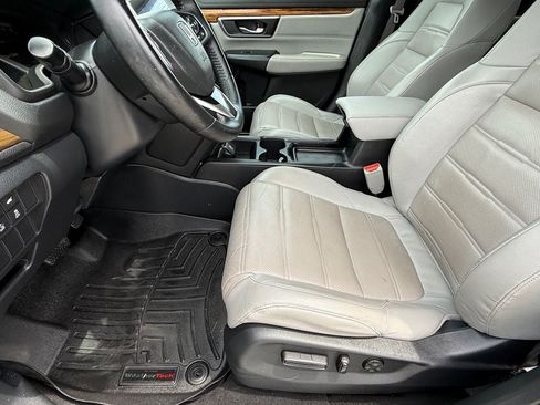 Used 2017 Honda CR-V Touring image 12