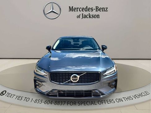 Used 2025 Volvo S60 B5 Plus AWD/4WD image 8