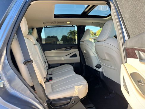 Used 2023 INFINITI QX60 Sensory w/ Vision Package image 30