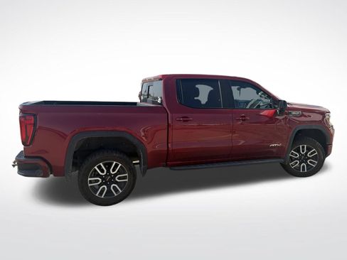 Used 2022 GMC Sierra 1500 AT4 w/ AT4 Premium Package AWD/4WD image 4