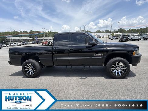 Used 1999 Dodge Ram 2500 Truck 2WD Quad Cab image 5