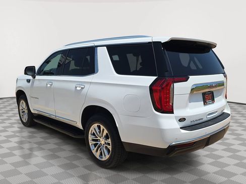 Used 2022 GMC Yukon SLT w/ SLT Luxury Package AWD/4WD image 5