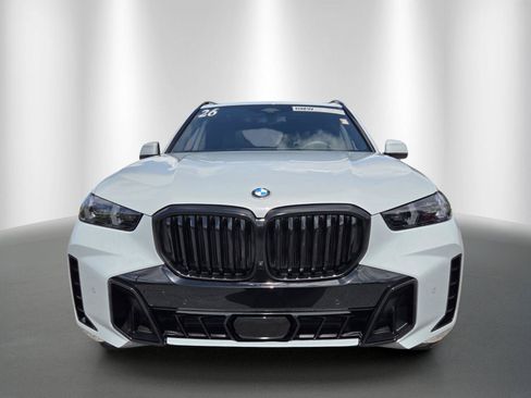 Used 2026 BMW X5 xDrive40i w/ M Sport Package AWD/4WD image 2