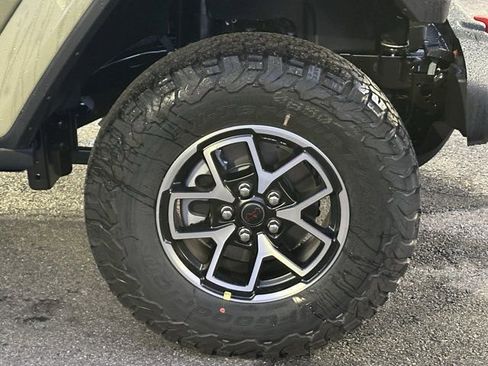 New 2026 Jeep Wrangler Unlimited Rubicon image 12