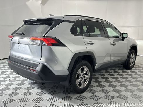 Used 2024 Toyota RAV4 XLE w/ Convenience Package FWD image 8