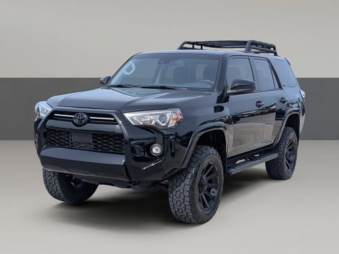 Used 2024 Toyota 4Runner SR5 AWD/4WD image 5