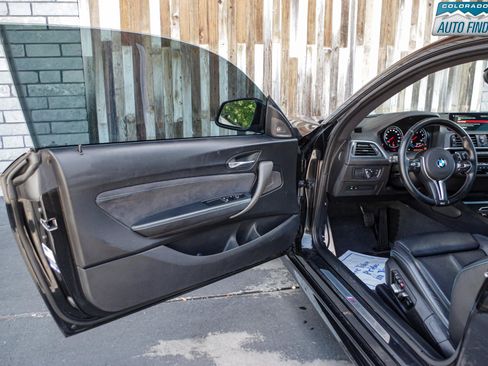 Used 2018 BMW M2 RWD image 10
