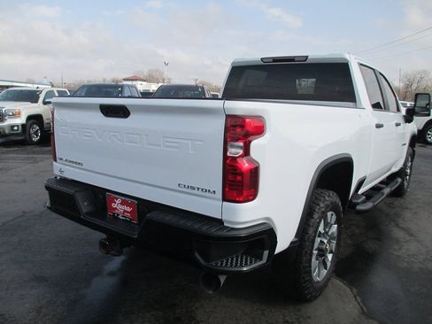 Used 2024 Chevrolet Silverado 2500 Custom w/ Custom Value Package image 5