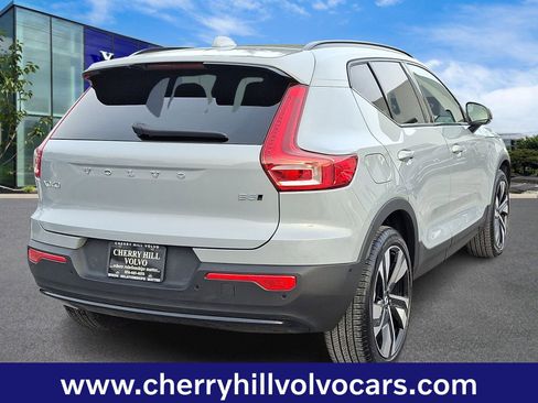 Certified 2025 Volvo XC40 B5 Ultra w/ Protection Package Premier image 7