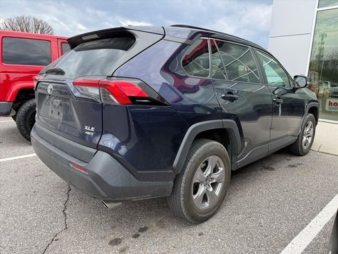 Used 2022 Toyota RAV4 XLE image 4