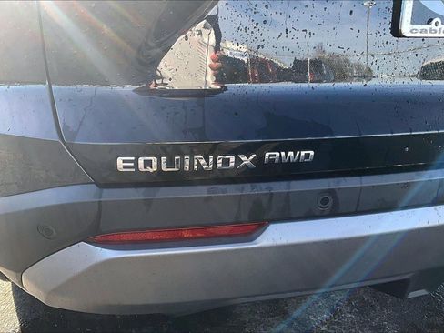 Used 2025 Chevrolet Equinox LT w/ Safety and Technology Package image 29