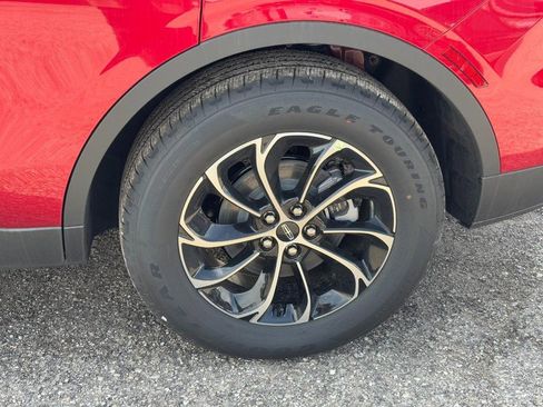 New 2026 Lincoln Nautilus Premier image 9