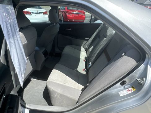 Used 2012 Toyota Camry LE image 21
