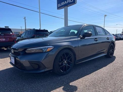 Used 2022 Honda Civic Sport image 3