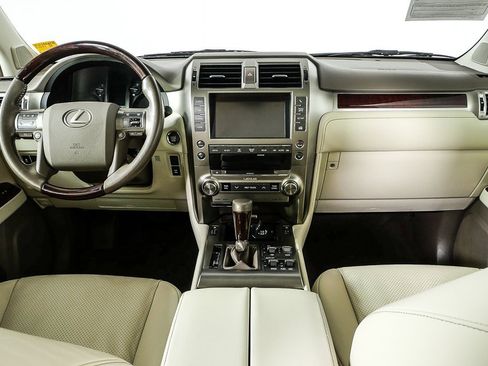 Used 2018 Lexus GX 460 Luxury image 18