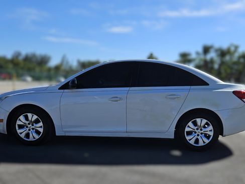 Used 2016 Chevrolet Cruze LS image 8