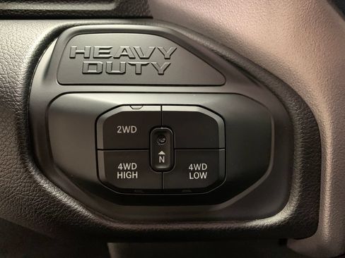 Used 2026 RAM 2500 Laramie AWD/4WD image 25