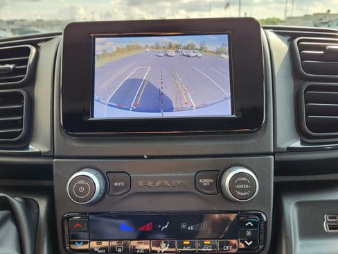 Used 2023 RAM ProMaster 2500 image 17