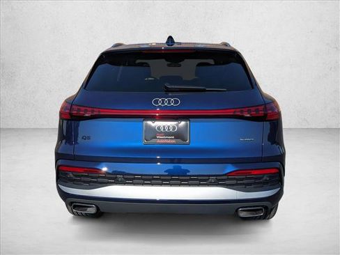 Used 2025 Audi Q5 Premium image 6
