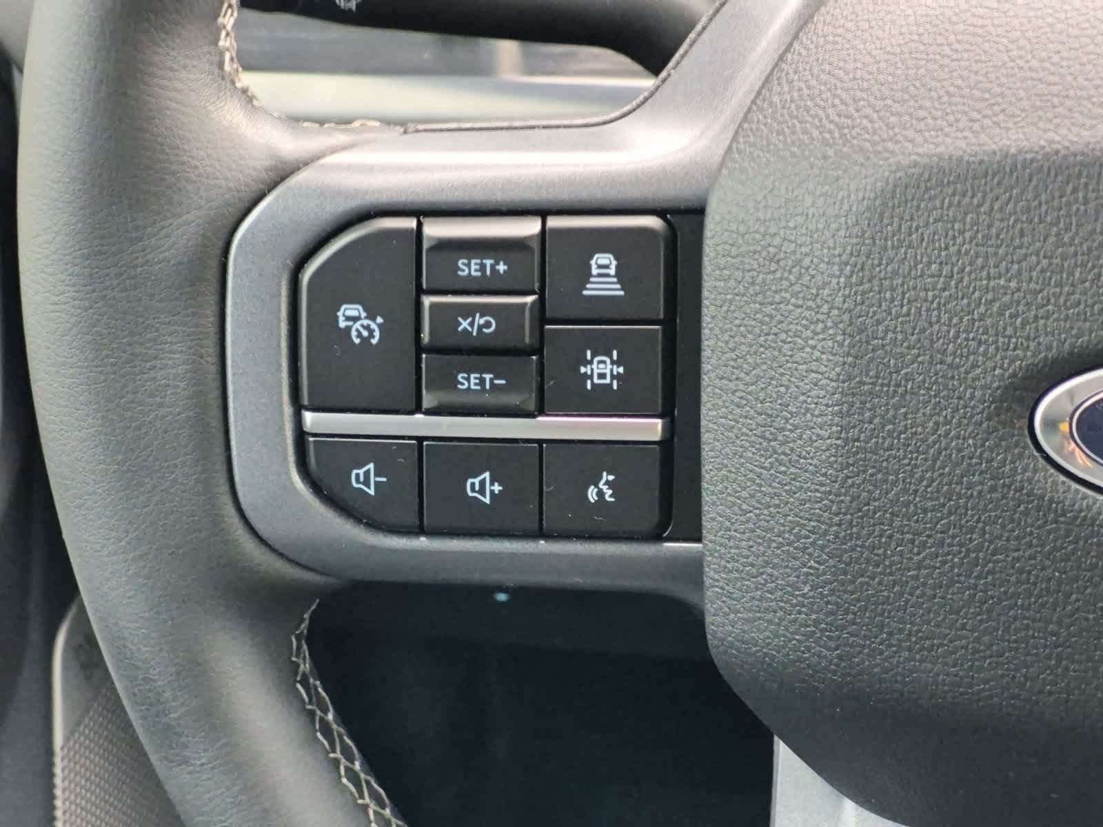 Used 2026 Ford F250 Lariat w/ Tremor Off-Road Package AWD/4WD image 23