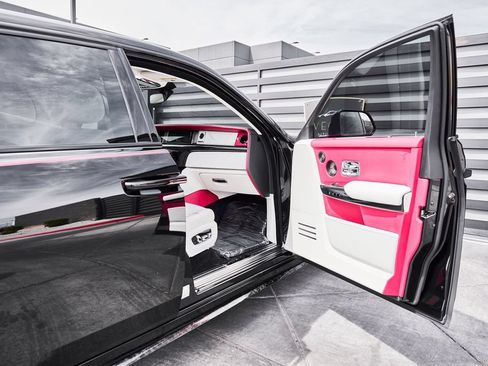 Used 2023 Rolls-Royce Phantom Sedan RWD image 31