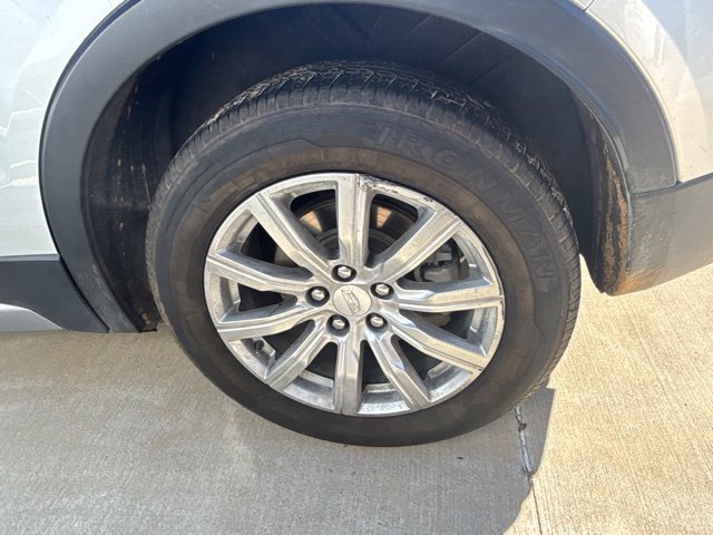 Used 2021 Cadillac XT4 Premium Luxury AWD/4WD image 7