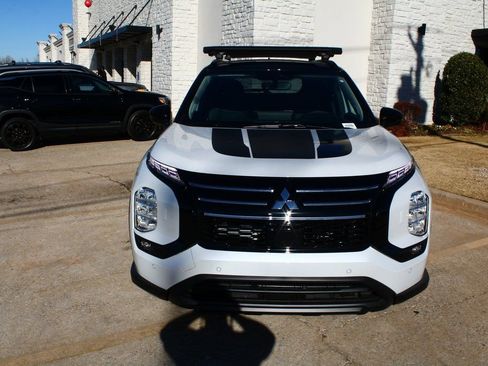 New 2026 Mitsubishi Outlander Trail Edition image 6