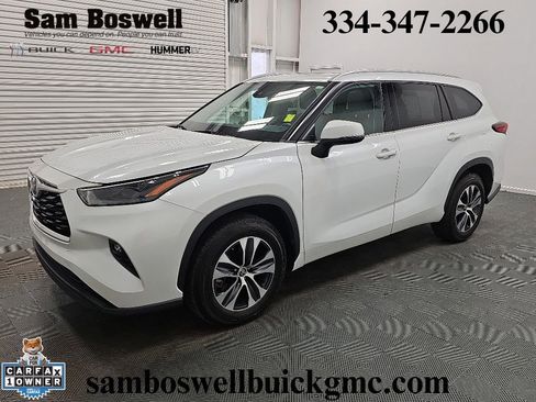 Used 2022 Toyota Highlander XLE FWD image 4