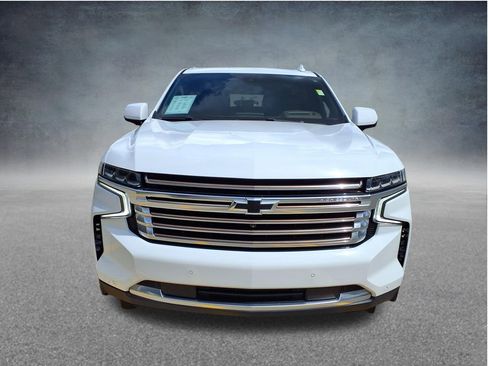 Used 2022 Chevrolet Suburban High Country w/ Max Trailering Package AWD/4WD image 2
