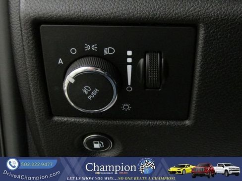 Used 2019 Jeep Grand Cherokee Limited w/ Luxury Group II image 28