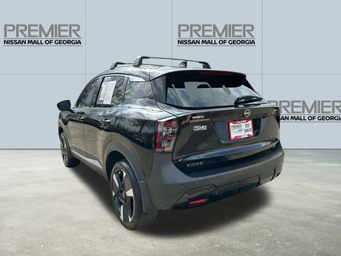 Certified 2025 Nissan Kicks SR FWD image 7