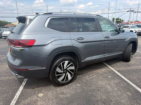 Certified 2025 Volkswagen Atlas SEL AWD/4WD image 4