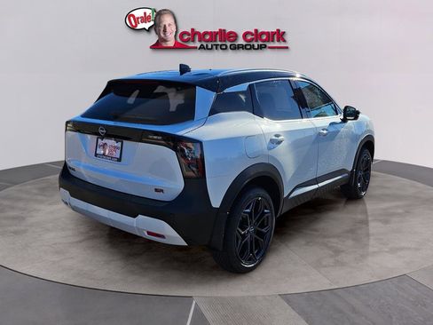 New 2026 Nissan Kicks SR FWD image 6