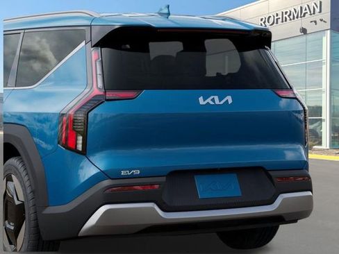 New 2026 Kia EV9 Wind image 13