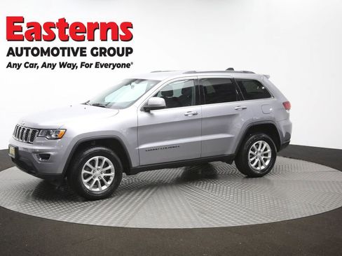 Used 2021 Jeep Grand Cherokee Laredo AWD/4WD image 55