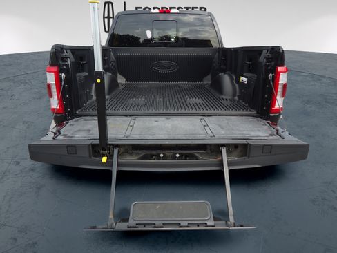 Used 2022 Ford F150 Lariat AWD/4WD image 11
