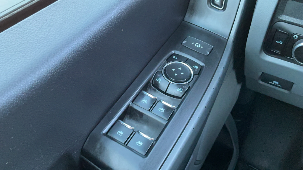 Used 2023 Ford F250 XLT w/ FX4 Off-Road Package AWD/4WD image 14