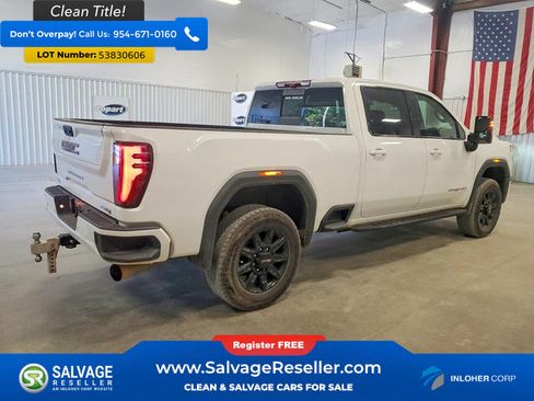 Used 2025 GMC Sierra 2500 AT4 w/ AT4 Premium Plus Package AWD/4WD image 4