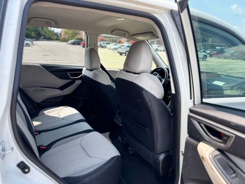 Used 2024 Subaru Forester AWD/4WD image 14