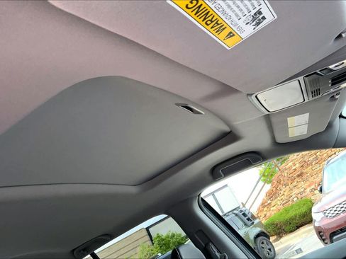 Used 2024 Honda Ridgeline RTL image 12