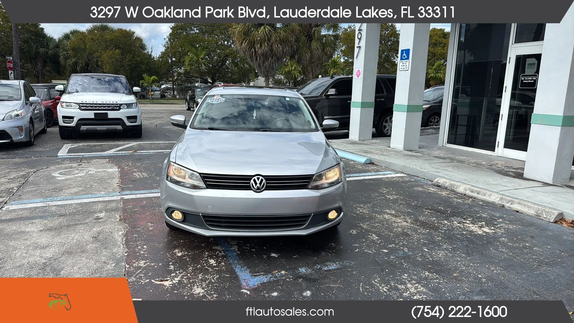 Used 2014 Volkswagen Jetta SEL FWD image 3