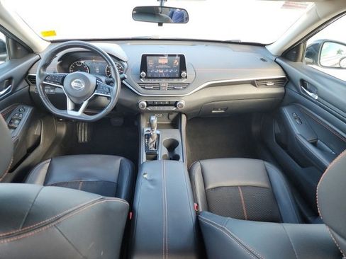 Used 2019 Nissan Altima 2.5 SR image 16